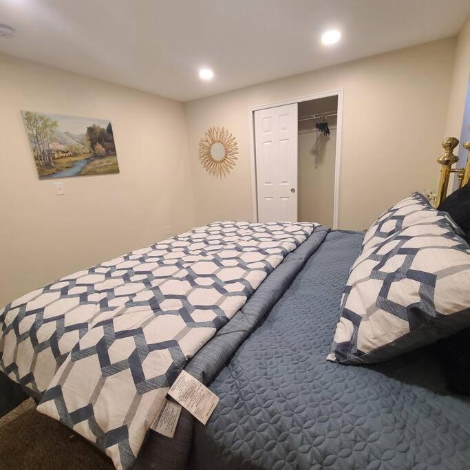 Villa Entire Huge Basement! Fast Wifi! Private Entrance! Salt Lake City Esterno foto