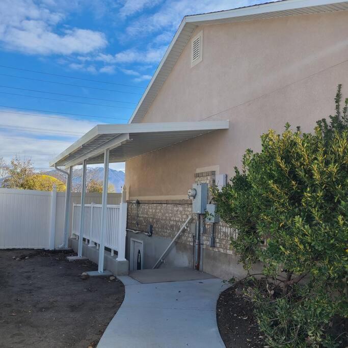Villa Entire Huge Basement! Fast Wifi! Private Entrance! Salt Lake City Esterno foto