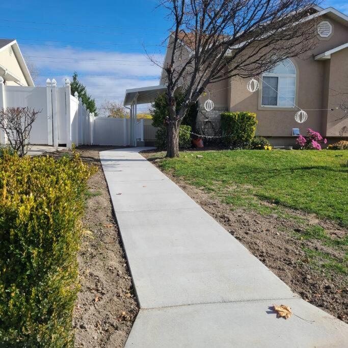 Villa Entire Huge Basement! Fast Wifi! Private Entrance! Salt Lake City Esterno foto
