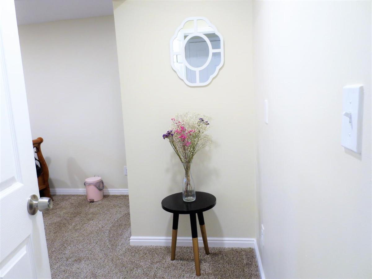 Villa Entire Huge Basement! Fast Wifi! Private Entrance! Salt Lake City Esterno foto